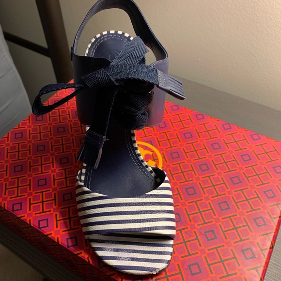 Maritime Wedge by Tory Burch - Picture 3 of 9